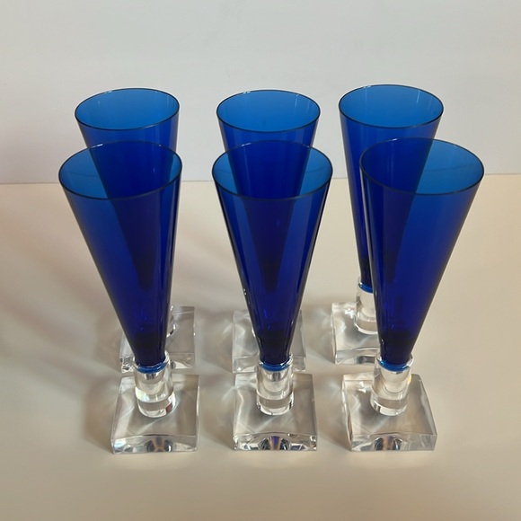 Acrylic cobalt blue champagne drink, glasses square footed base tapered top E2 - Picture 7 of 8